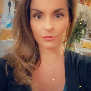 Meet your Posher, Danelle